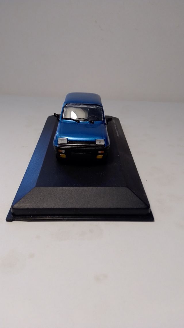 Personalizzazione delle auto su larga scala