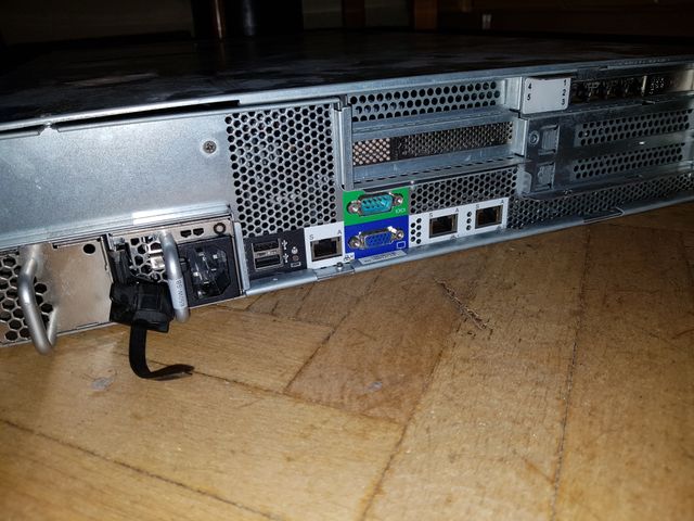 CISCO UCS C210 M2 RAID SOPORTA HASTA 16 HDD