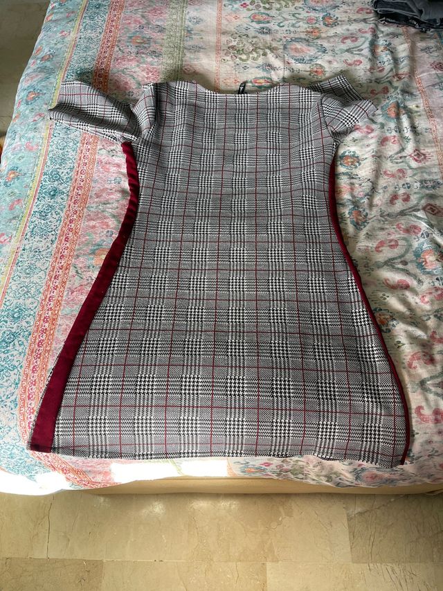 Vestido de pata de gallo