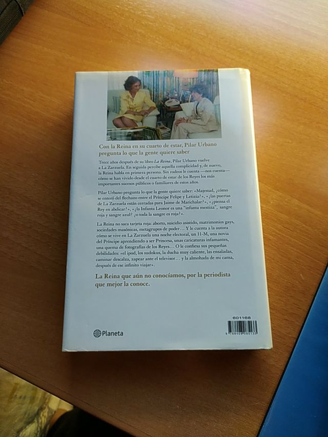 LA REINA MUY DE CERCA