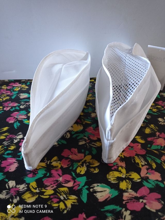 2 BERRETTI COCHINERO/ BARMAN BIANCO.