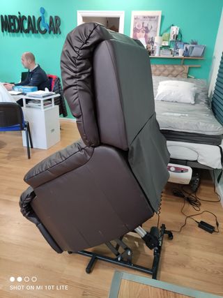 Sillon relax levantapersonas con masaje y calor