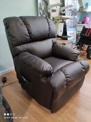 Sillon relax levantapersonas con masaje y calor