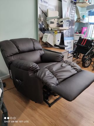 Sillon relax levantapersonas con masaje y calor