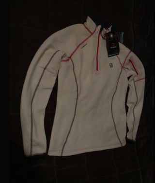 Ternua camiseta térmica interior UIGUR: ofrece una sensación de calidez en  su interior muy agradable, pero no abriga en exceso.