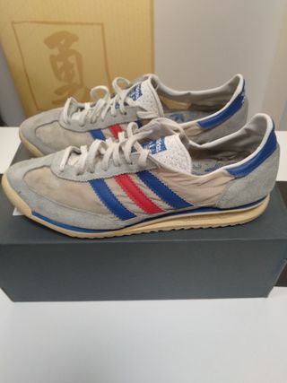 Zapatillas Adidas Originales, usadas de segunda mano por 20 EUR en Pamplona  en WALLAPOP