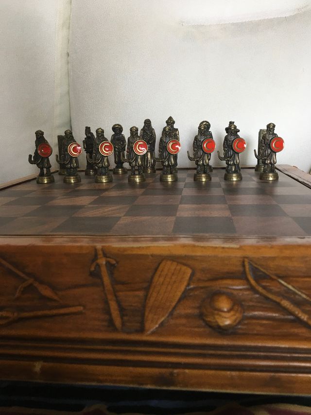 Ajedrez de colección piezas de hierro ,bronce