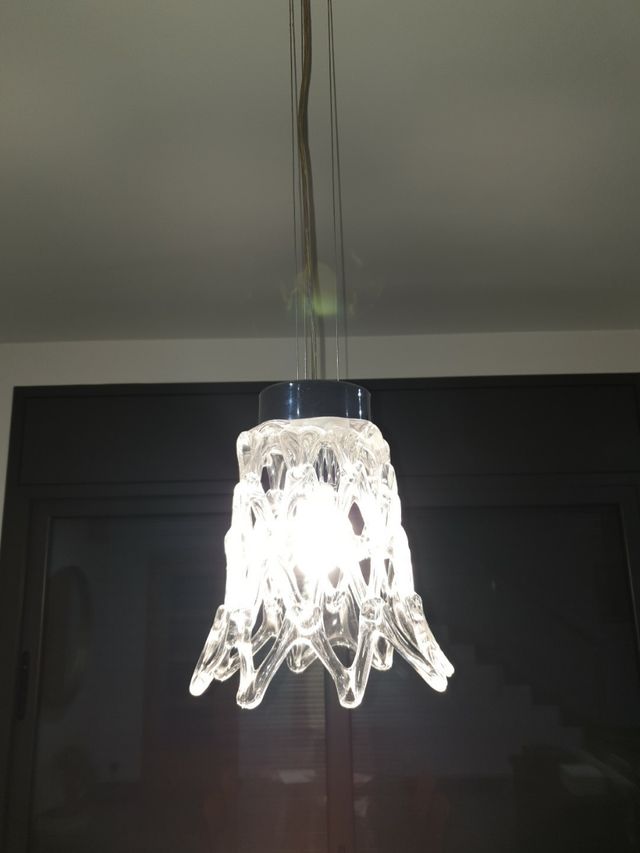 Lampara artesanal de vidrio soplado de unos 25cm.