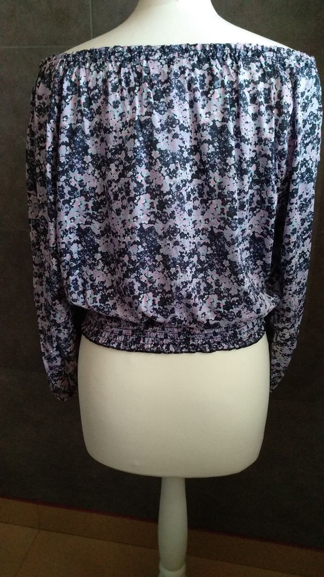 Top de cuello barco y manga larga fruncido en cint