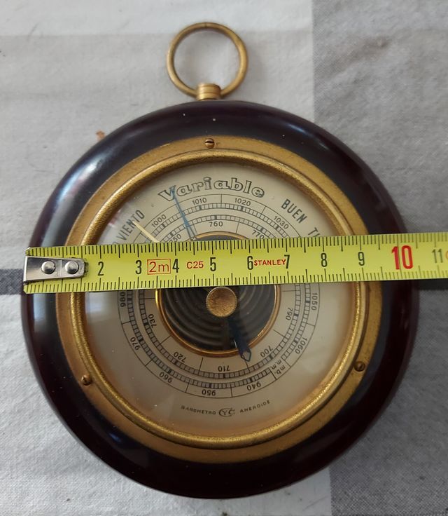 Barómetro antiguo CyC