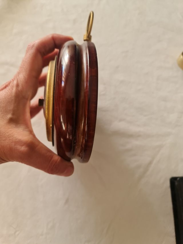 Barómetro antiguo CyC