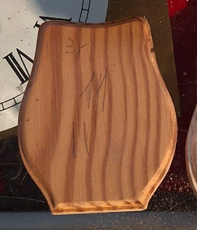Peana Madera para Escudos.