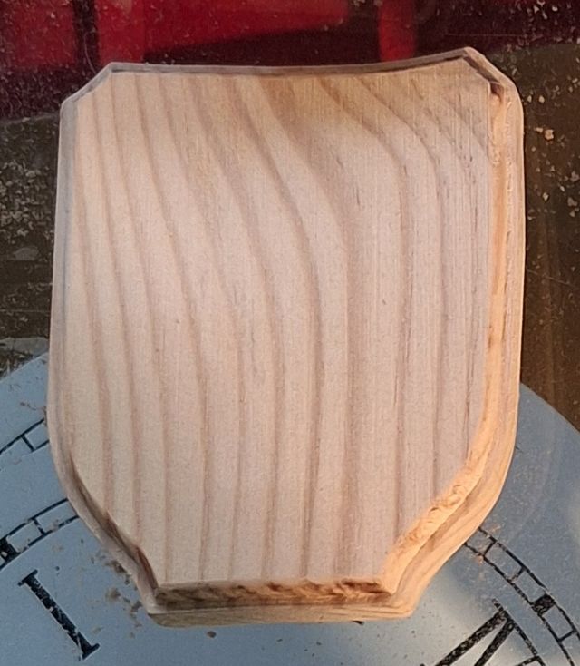 Peana Madera para Escudos.