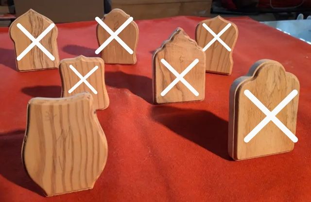 Peana Madera para Escudos.