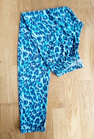 Leggins leopardo Calzedonia de segunda mano por 15 EUR en Montrove en  WALLAPOP