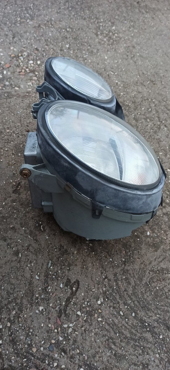faro izquierdo mercedes e 210