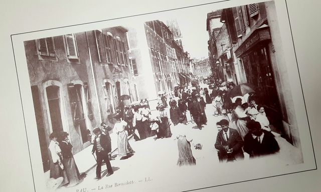 32 Litografías de la Villa de PAU