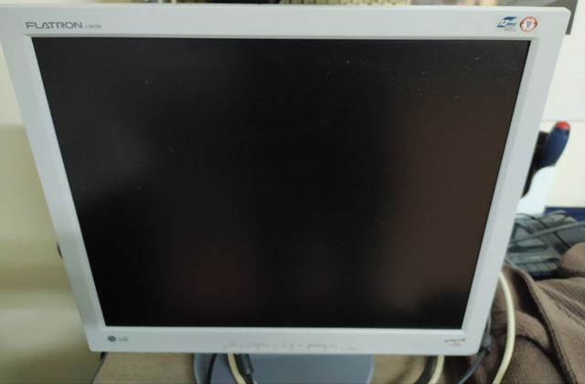 Monitor 19" LG Flatron L1915s