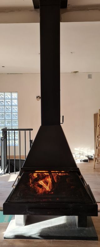 Chimenea de leña de segunda mano en WALLAPOP