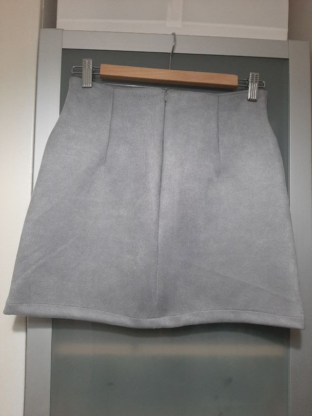 Falda gris 38