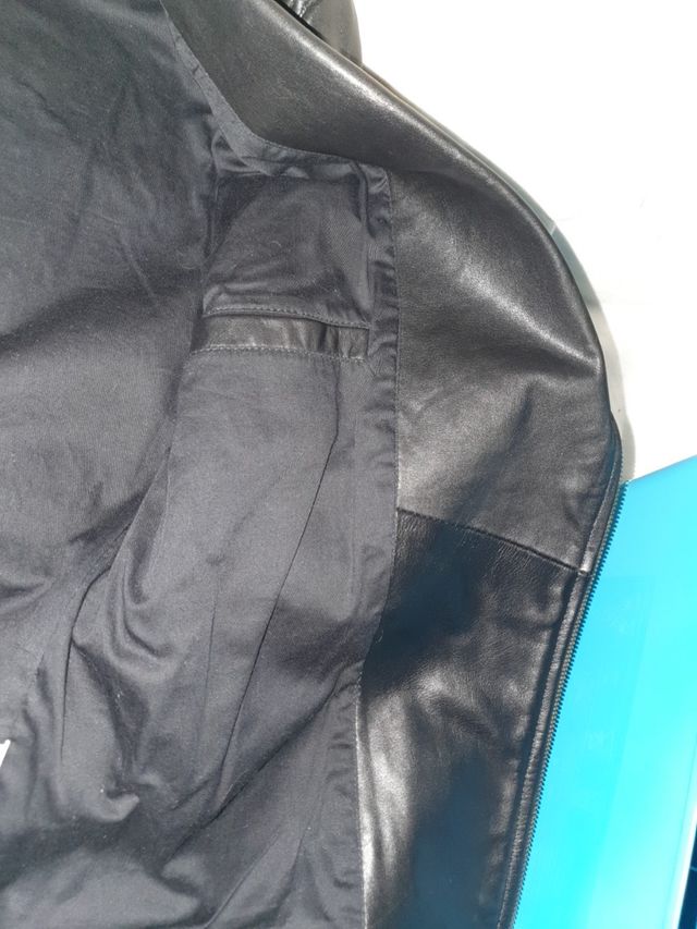 CAZADORA LEVI'S CUERO AUTÉNTICO