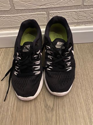 playeros nike negros