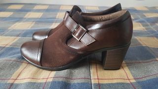 Zapatos mujer talla 41 de segunda mano por 10 EUR en Ferrol en WALLAPOP