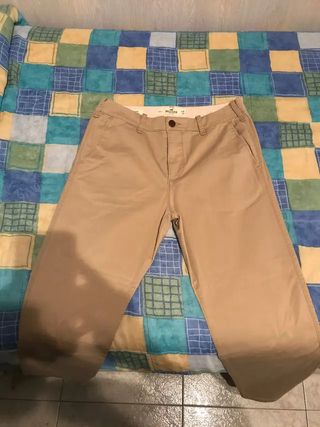 Pantalones Hollister nuevos hombre talla 40 de segunda mano por 9,5 EUR en  Fuenlabrada en WALLAPOP