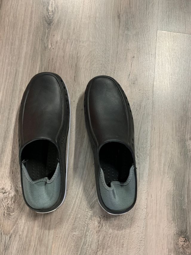 Zapatos de goma impermeables