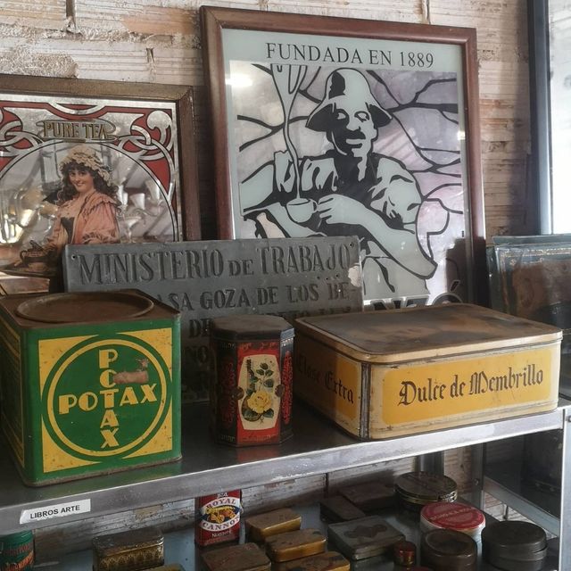 ALMACÉN RETRO VINTAGE