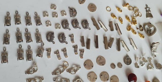 abalorios de zamak bañadas plata, charms, artesana