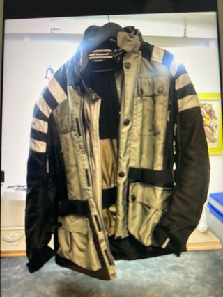 NUEVO TRAJE RALLYE PARA LA AVENTURA OFF-ROAD Y EN CARRETERA: ¡NO SALGAS DE  CASA SIN EL!