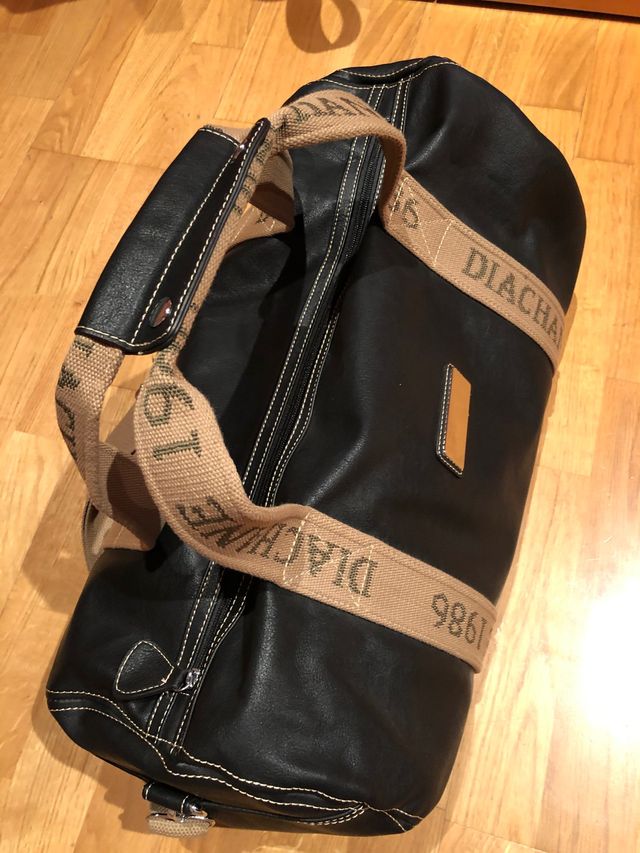 Bolsa de deporte de piel NUEVA