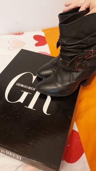 Botín de piel George Rech de segunda mano por 15 EUR en Puente San Miguel  en WALLAPOP
