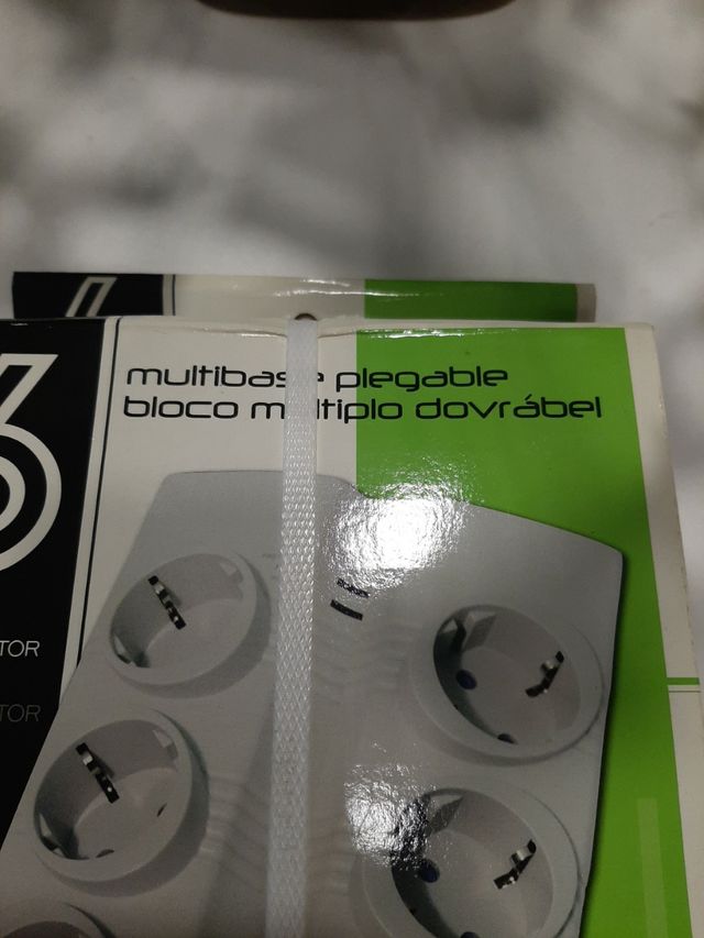 6 Tomas + interruptor sin estrenar