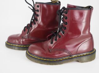 Botas Dr. martens originales talla 36 de segunda mano por 45 EUR en  Barcelona en WALLAPOP