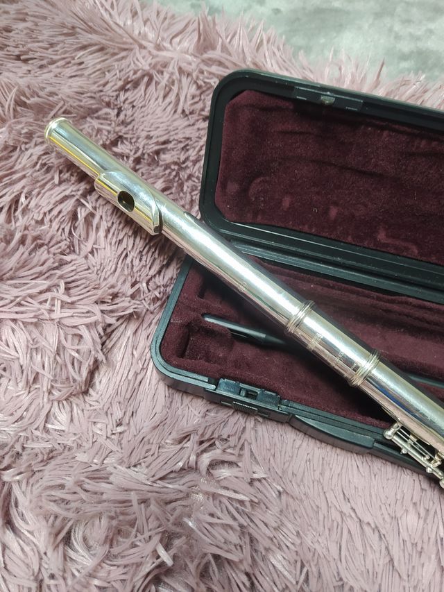 Flauta travesera Yamaha 281