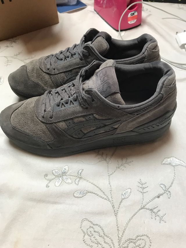 Zapatilllas ASICS T 42 US 8 1/2; 26.5 CM