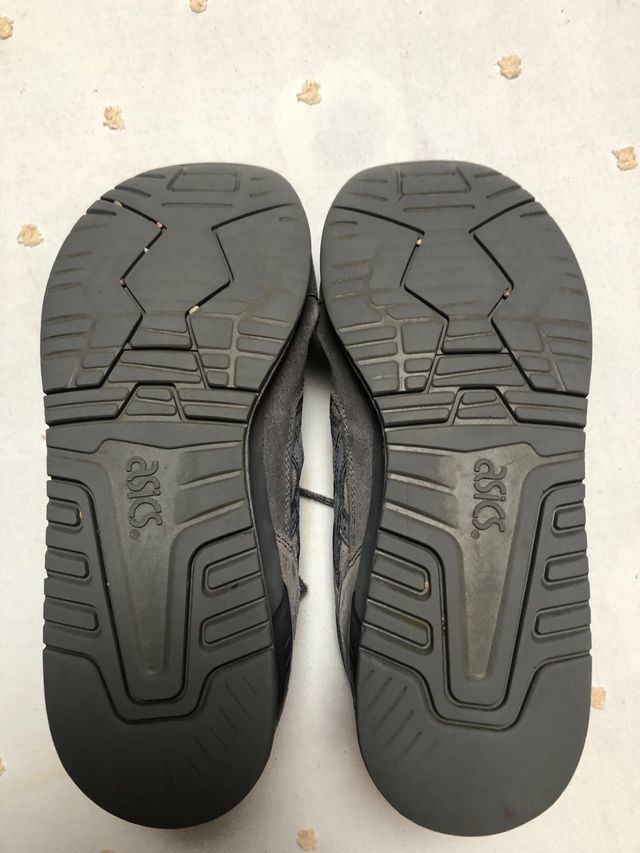 Zapatilllas ASICS T 42 US 8 1/2; 26.5 CM