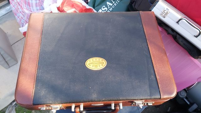 Maletines piel y Aluminio