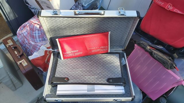 Maletines piel y Aluminio