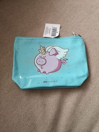 Neceser nuevo de segunda mano por 2 EUR en Terrassa en WALLAPOP