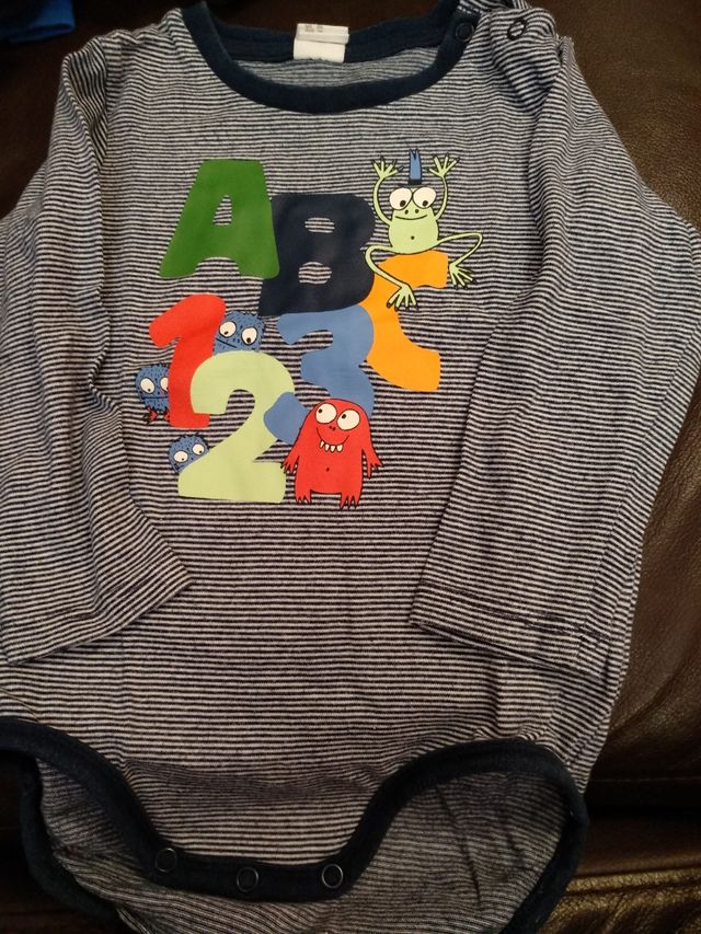 body bebe talla 12-18 meses