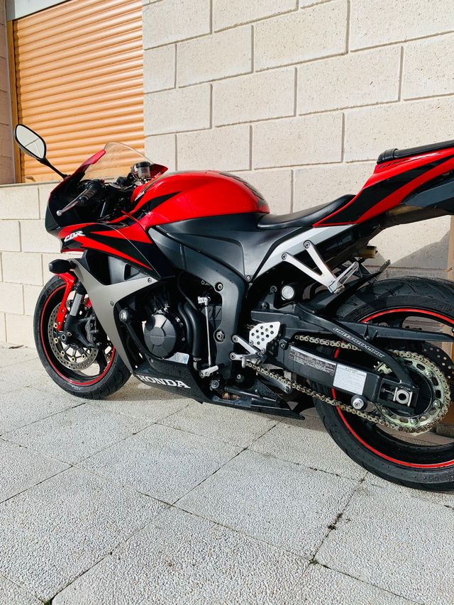 Honda cbr 600 rr de segunda mano por 4.500 € en Segovia en WALLAPOP Honda cbr 600 rr de segunda mano por 4.500 € en Segovia en WALLAPOP