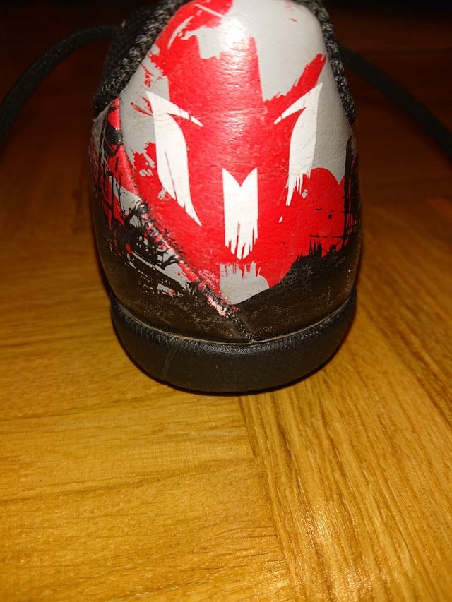 zapatillas niño adidas un 32-33,Messi...
