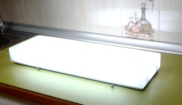 LAMPARA DE COCINA. LAMPARA CON TUBOS FLUORESCENTES de segunda mano por