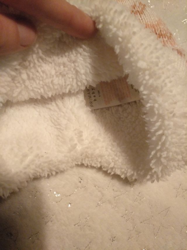 Gorro y manoplas bebés. Nuevo