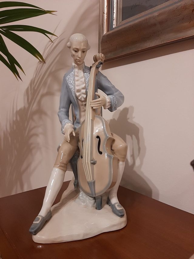 Figura Lladró músico 