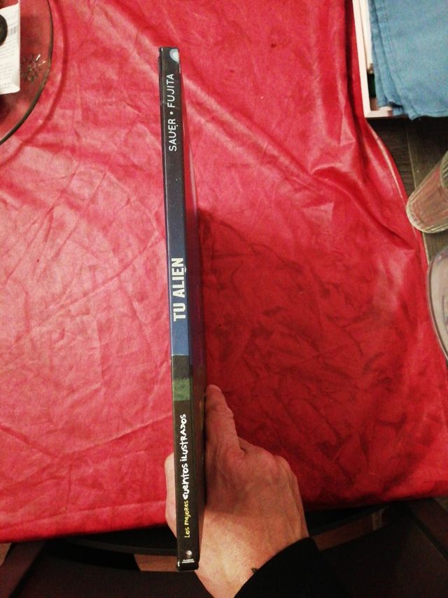 LIBRO INFANTIL TU ALIEN