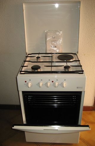 Cocina con horno de gas de segunda mano en WALLAPOP
